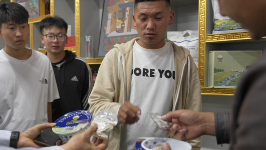 台湾百货大楼爆炸已致多死,黄大仙就世网,作答解释落实的民间信仰_枚举版V13.62